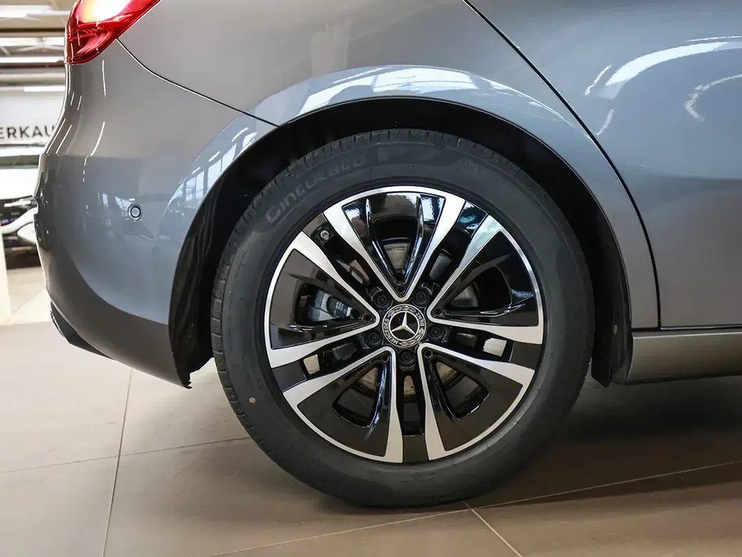 Mercedes-Benz A 220 - Thumbnail 7