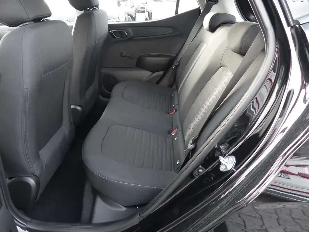 Hyundai i10 - Thumbnail 12
