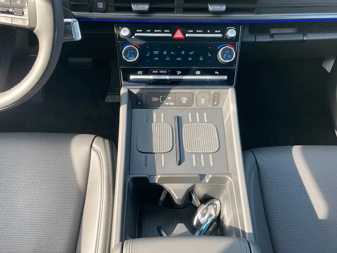Hyundai SANTA FE - Thumbnail 12