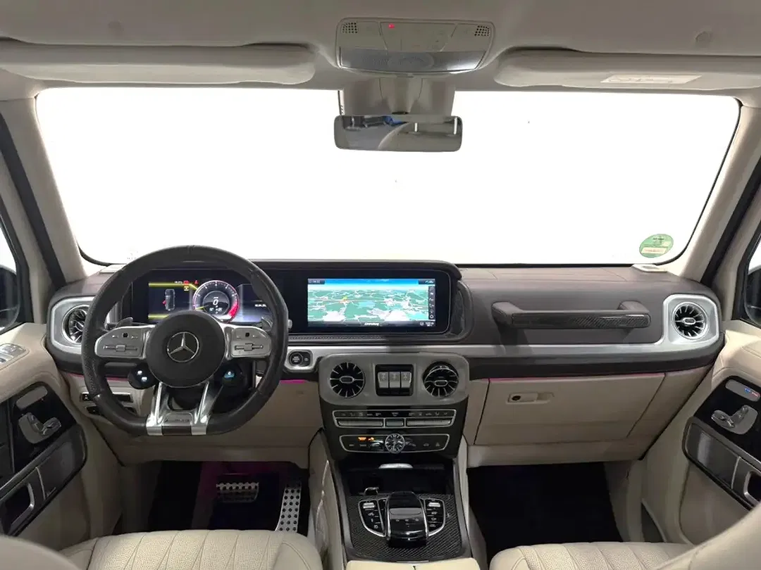 Mercedes-Benz G 63 AMG - Thumbnail 10