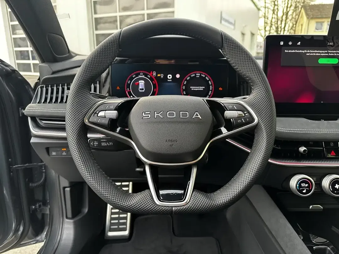 Skoda Superb - Thumbnail 8