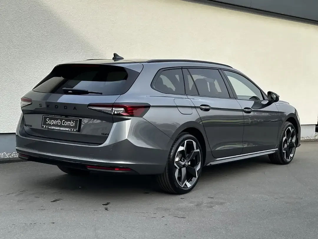 Skoda Superb - Thumbnail 2