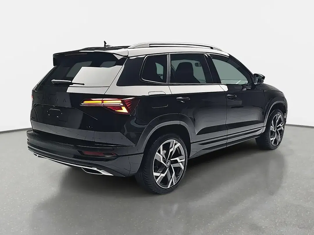 Skoda Karoq - Thumbnail 3