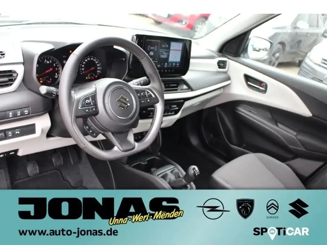 Suzuki Swift - Thumbnail 11