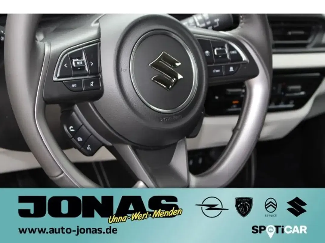 Suzuki Swift - Thumbnail 12