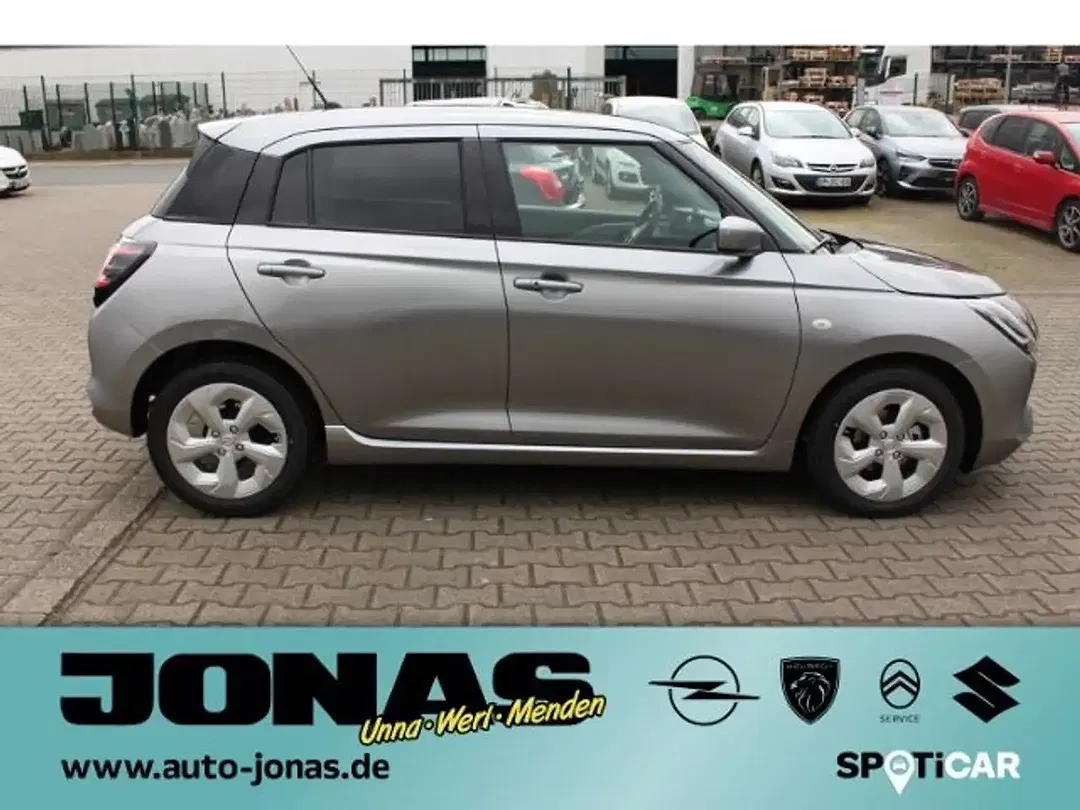 Suzuki Swift - Thumbnail 5