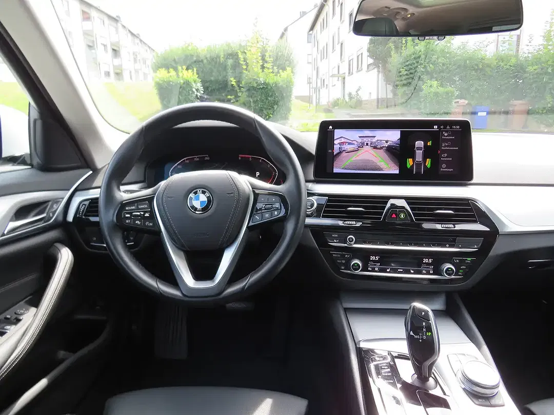 BMW 520 - Thumbnail 11