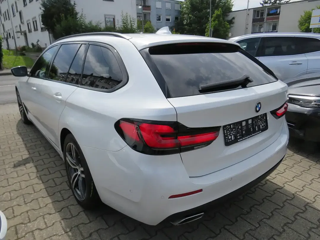 BMW 520 - Thumbnail 4