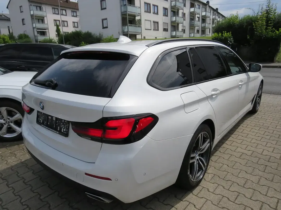 BMW 520 - Thumbnail 6