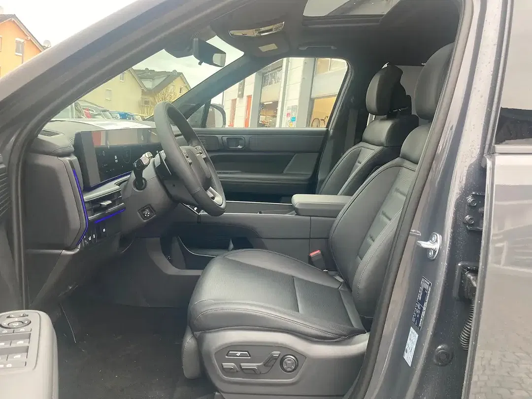 Hyundai SANTA FE - Thumbnail 6