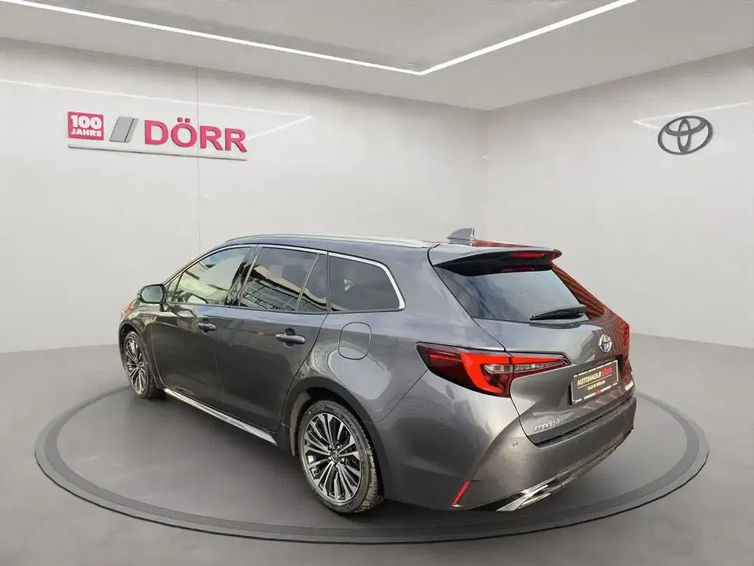 Toyota Corolla - Thumbnail 3