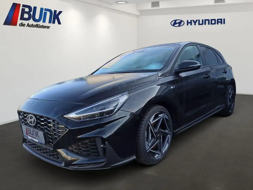 Hyundai i30 - Thumbnail 1