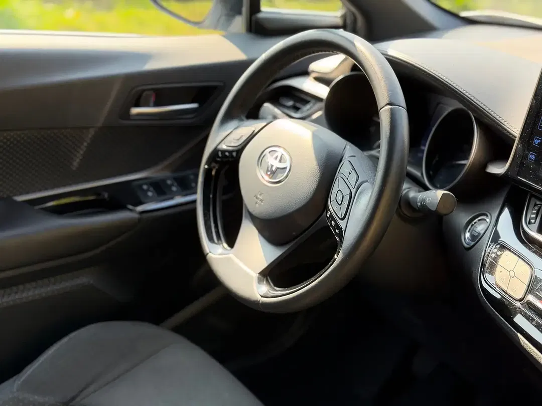Toyota C-HR - Thumbnail 11