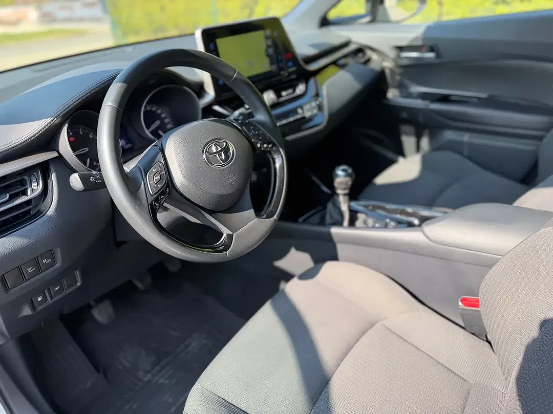 Toyota C-HR - Thumbnail 13