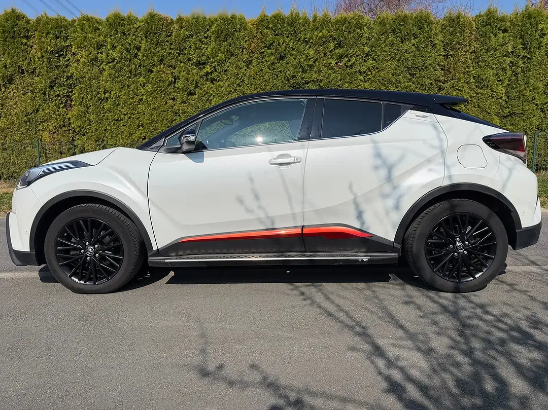 Toyota C-HR - Thumbnail 7