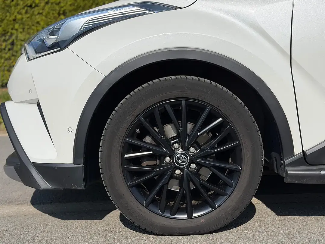 Toyota C-HR - Thumbnail 8