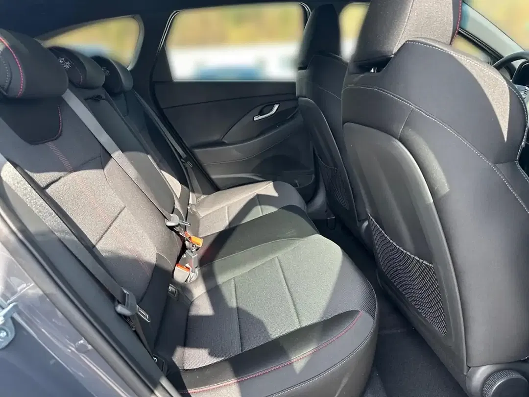 Hyundai i30 - Thumbnail 13