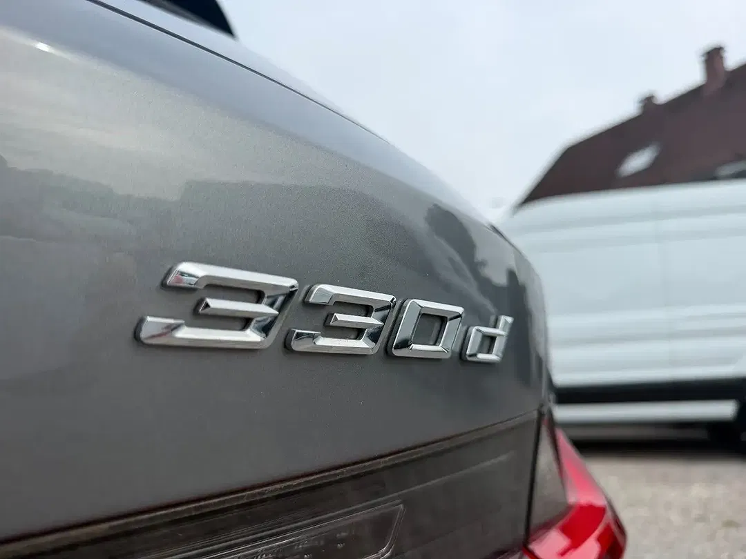 BMW 330 - Thumbnail 15