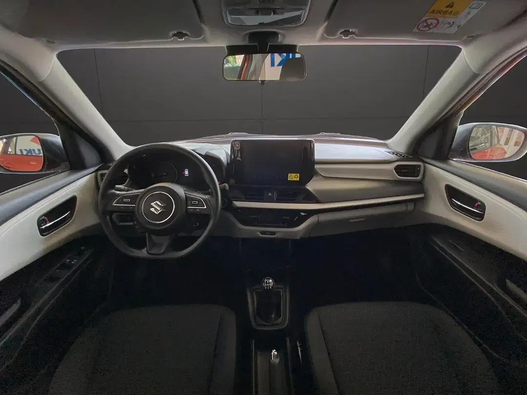 Suzuki Swift - Thumbnail 12
