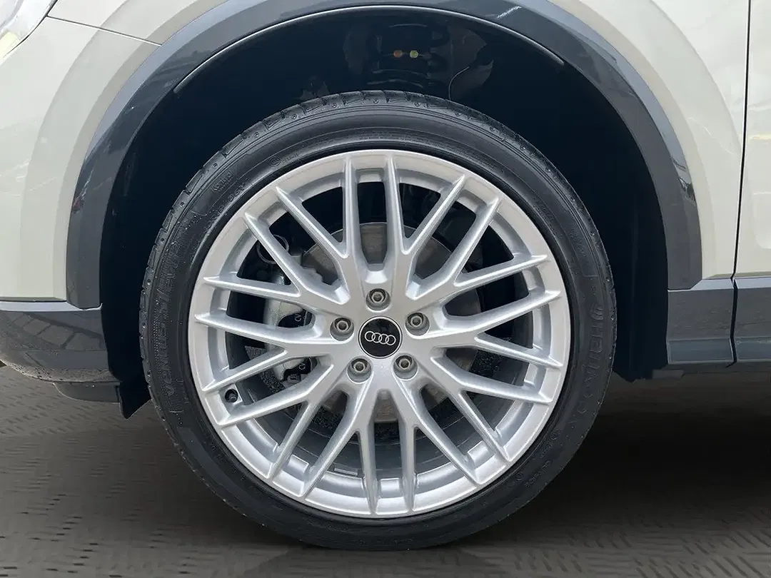 Audi Q2 - Thumbnail 3