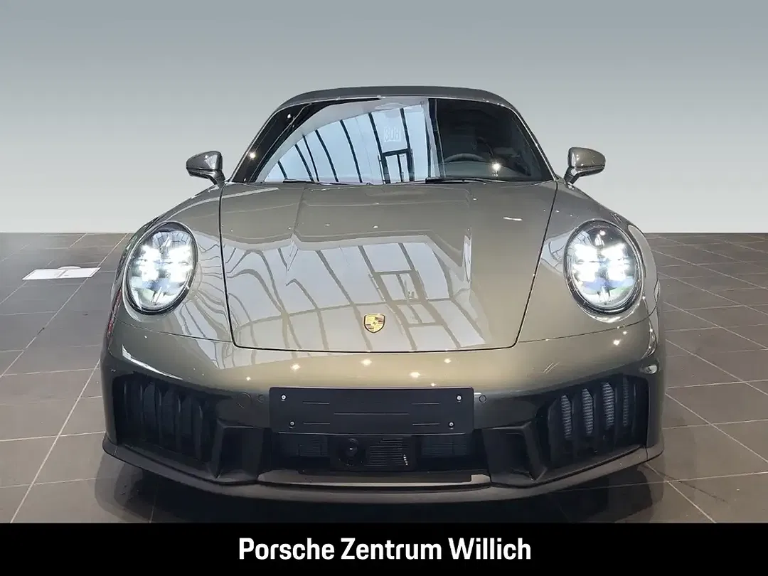 Porsche 992 - Thumbnail 4