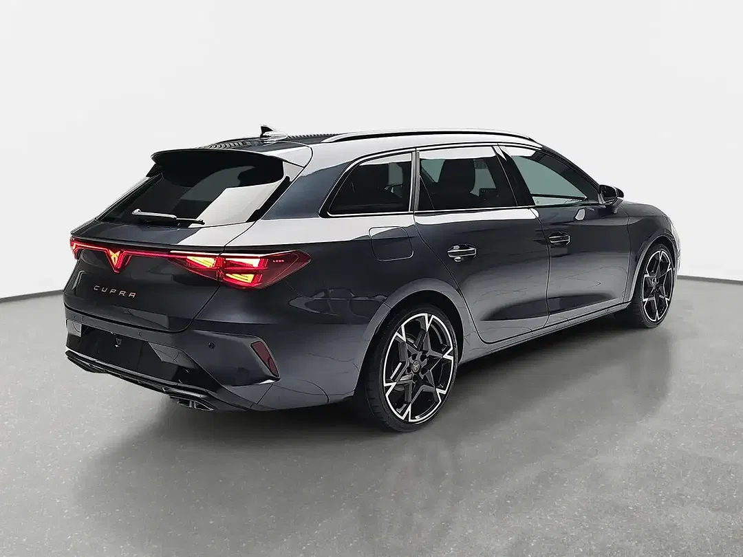CUPRA Leon - Thumbnail 3