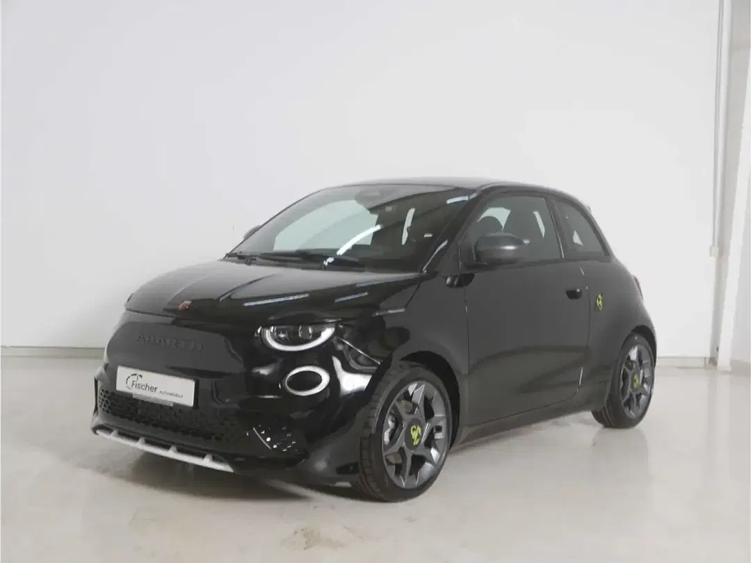 Abarth 500e - Thumbnail 2