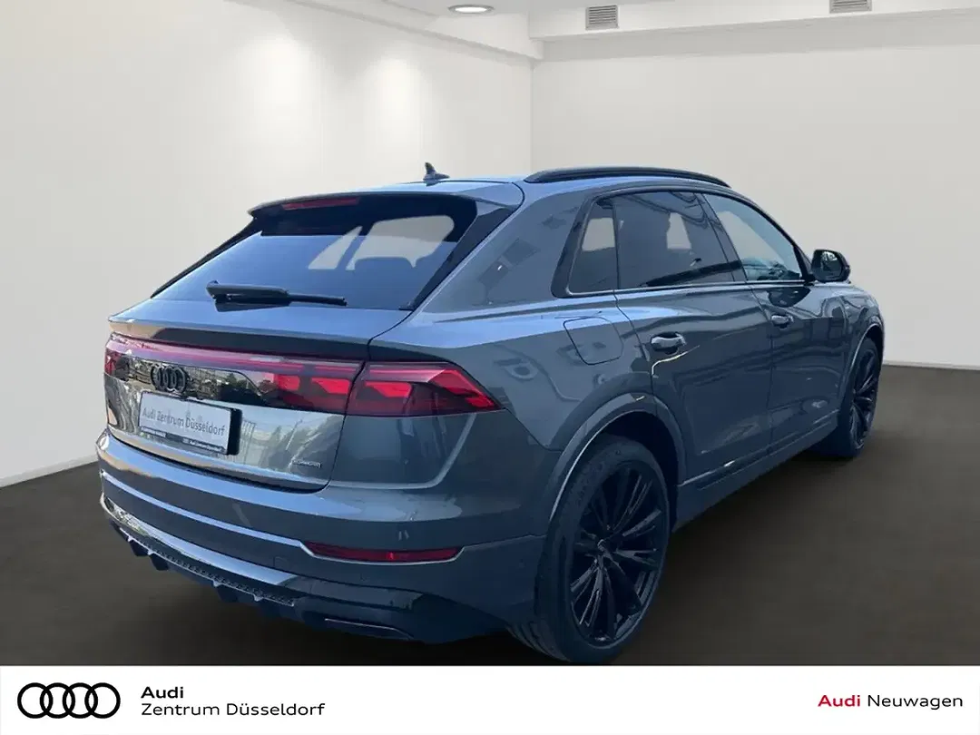 Audi Q8 - Thumbnail 3