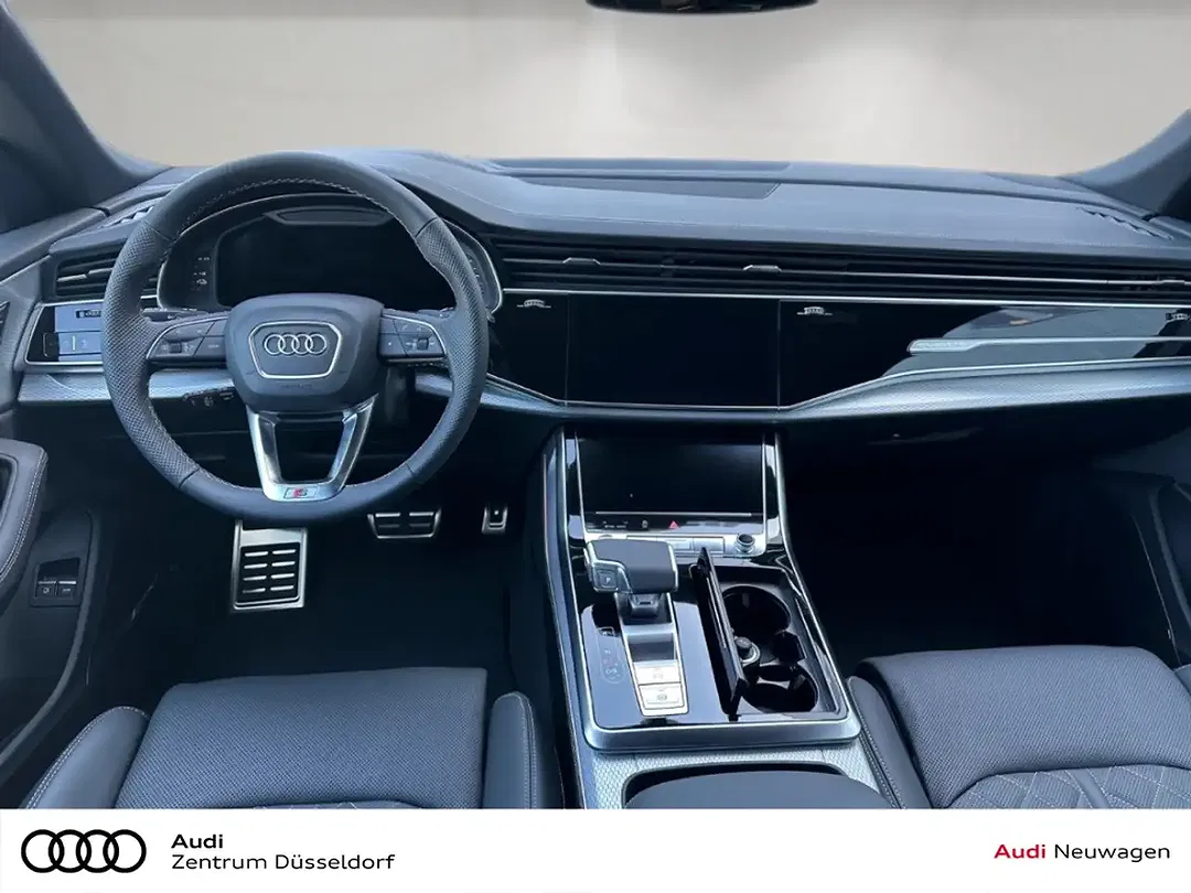Audi Q8 - Thumbnail 5