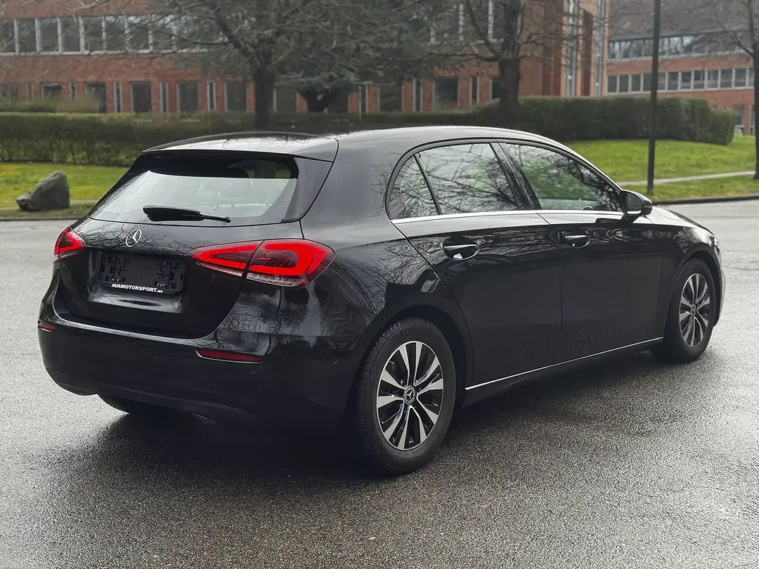 Mercedes-Benz A 180 - Thumbnail 4