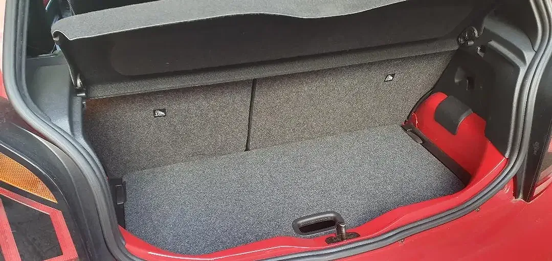 Volkswagen up! - Thumbnail 15