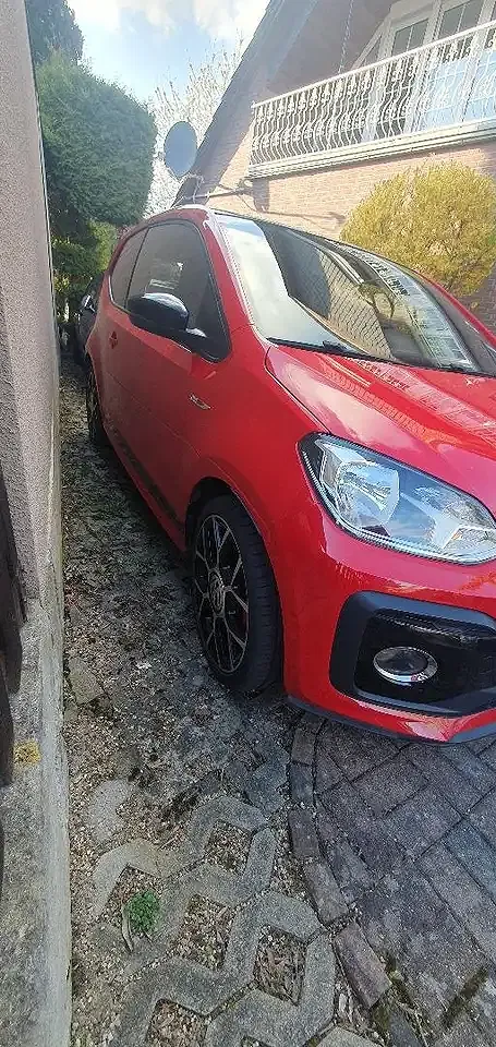 Volkswagen up! - Thumbnail 4