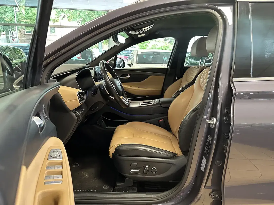 Hyundai SANTA FE - Thumbnail 11