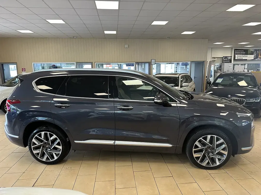 Hyundai SANTA FE - Thumbnail 4