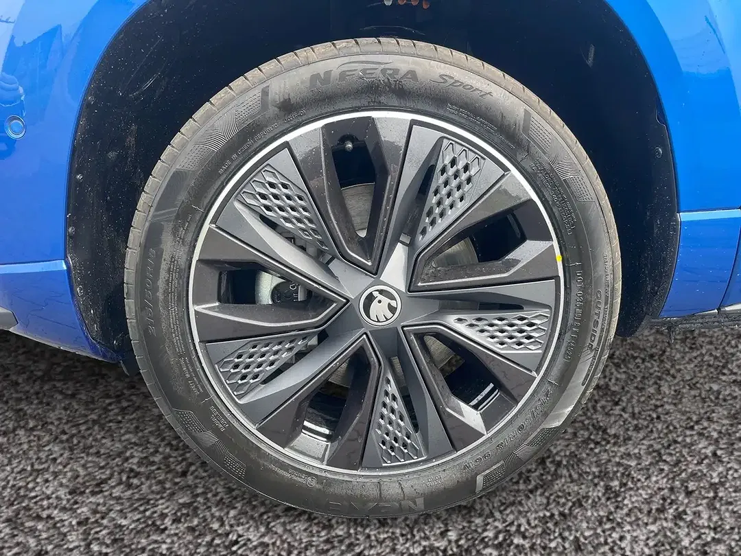 Skoda Karoq - Thumbnail 7