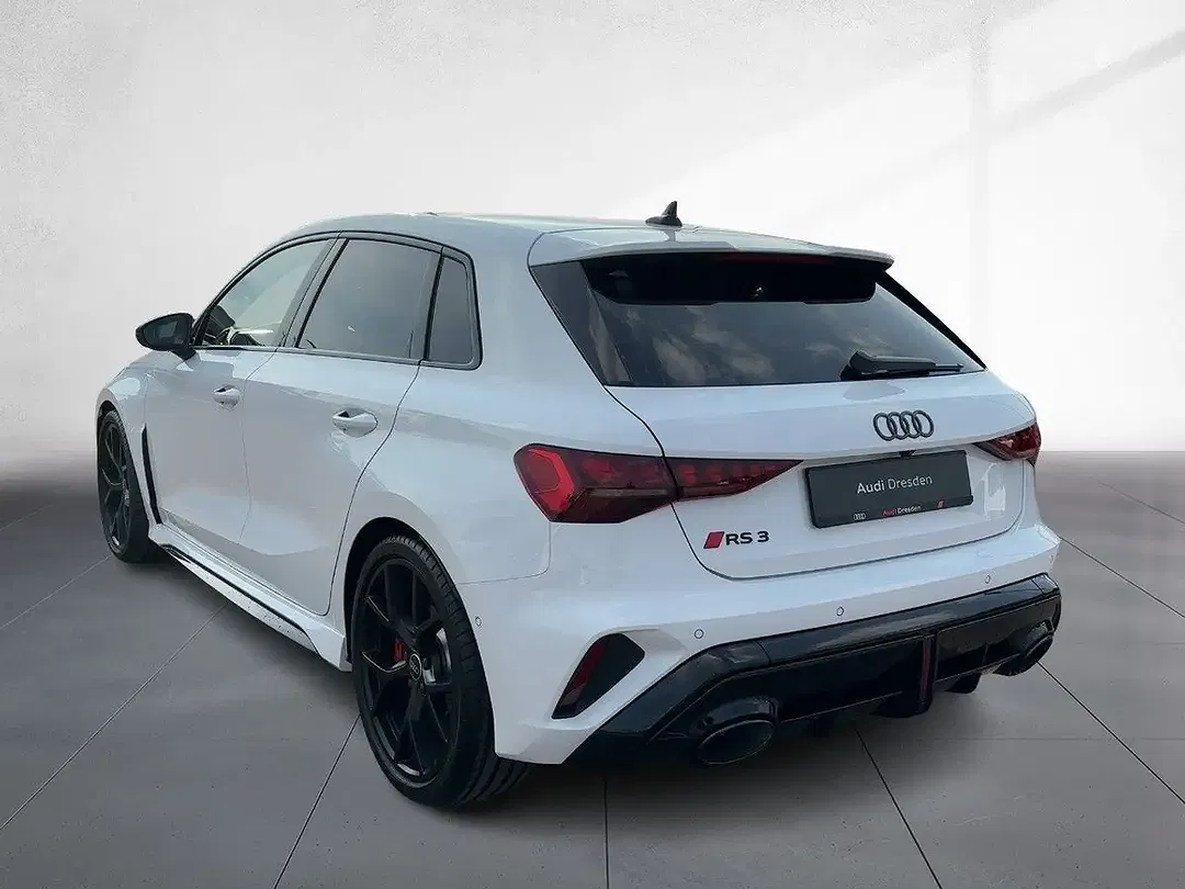 Audi RS3 - Thumbnail 2