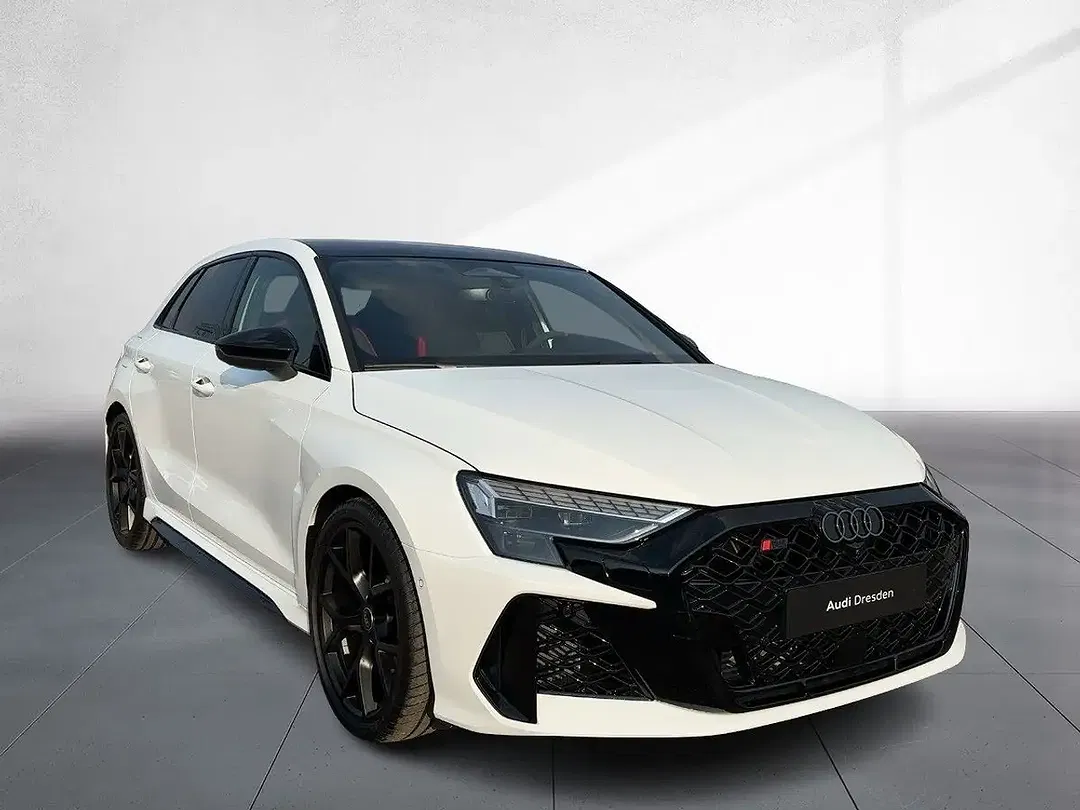 Audi RS3 - Thumbnail 4