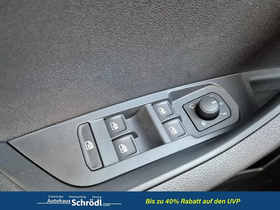 Skoda Karoq - Thumbnail 13