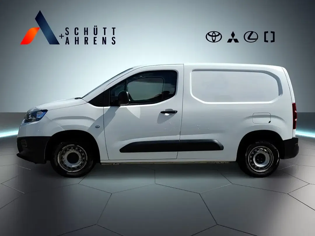 Toyota Proace City - Thumbnail 3