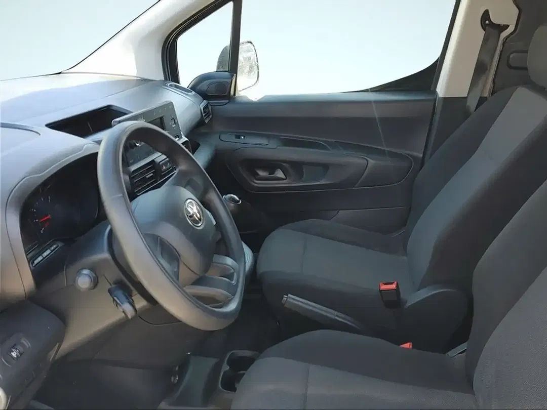 Toyota Proace City - Thumbnail 4