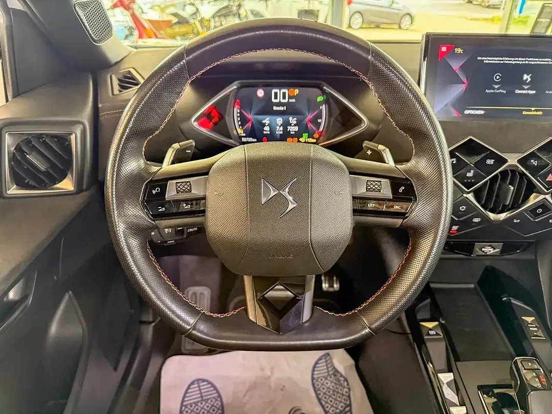 DS Automobiles DS 3 - Thumbnail 8