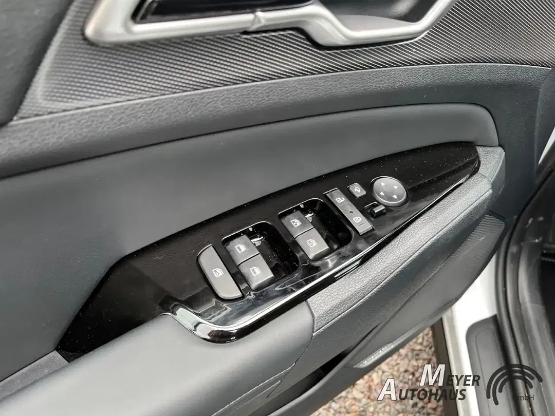 Kia Sportage - Thumbnail 4