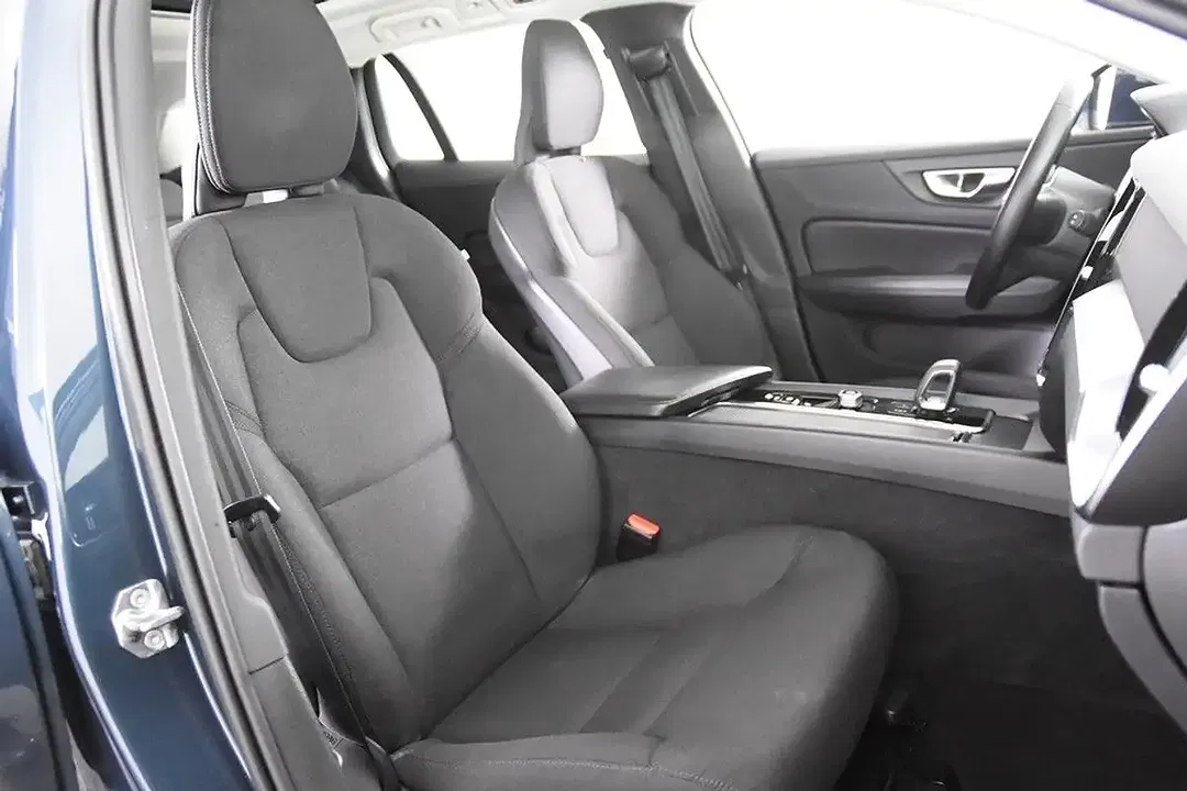 Volvo V60 - Thumbnail 3