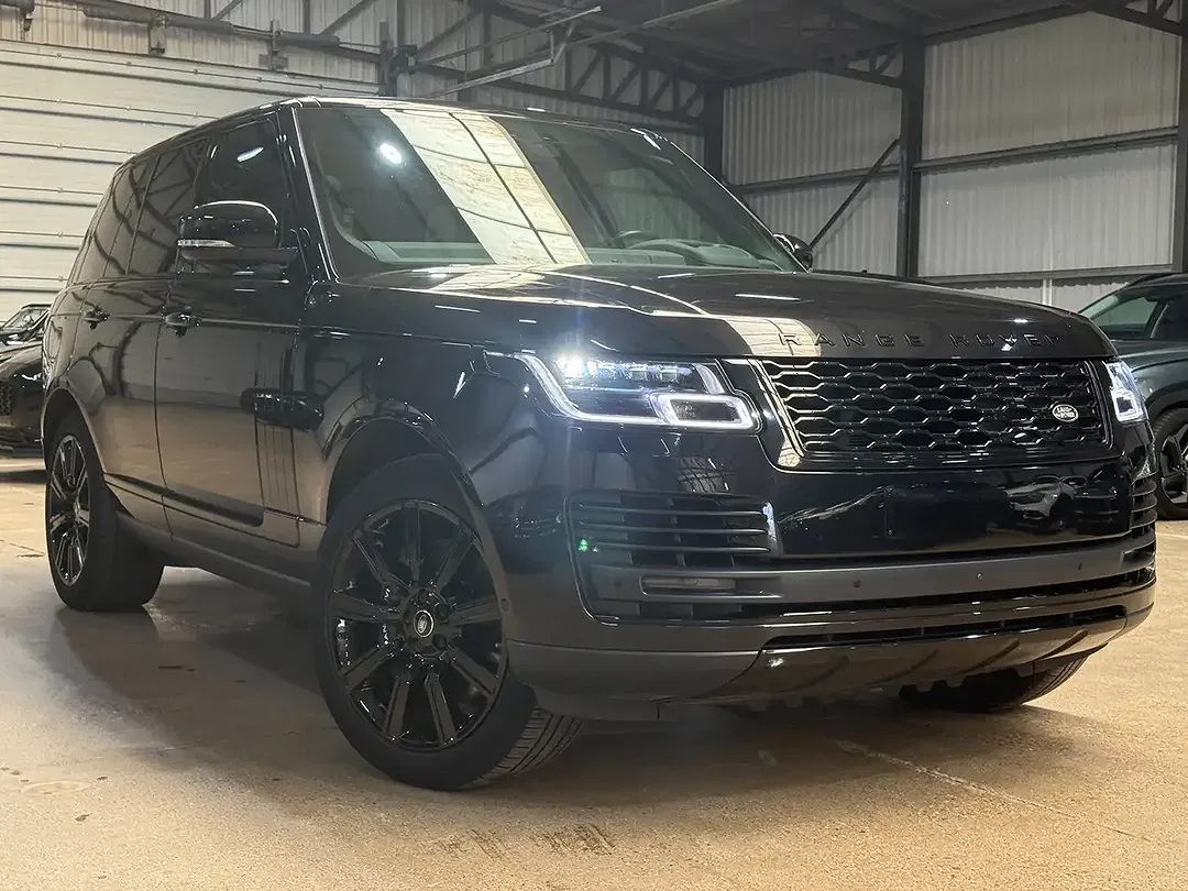 Land Rover Range Rover P400 Hybrid Vogue