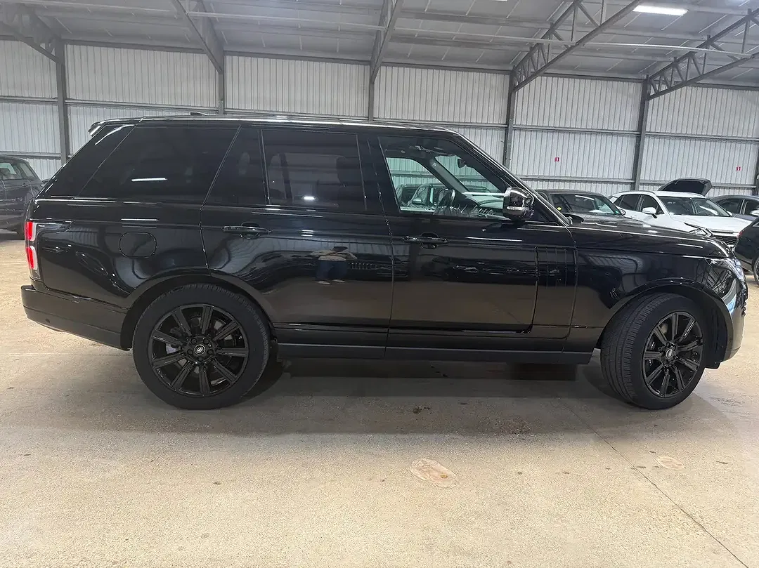 Land Rover Range Rover - Thumbnail 8