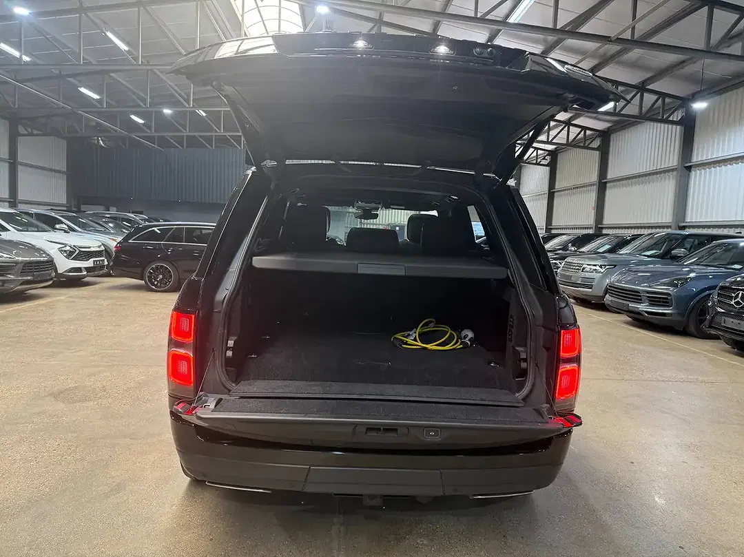 Land Rover Range Rover - Thumbnail 9