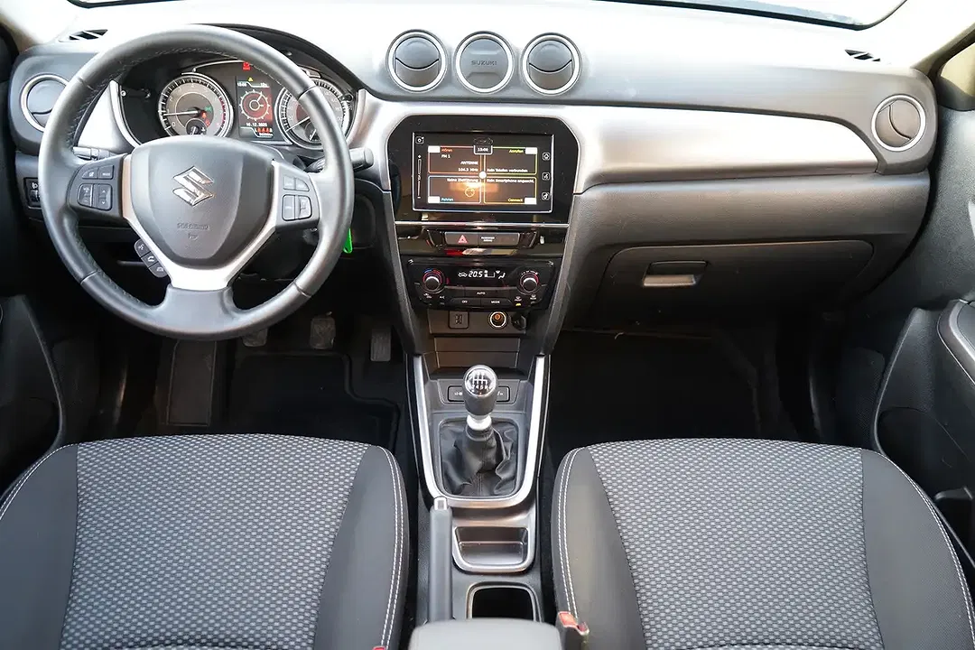 Suzuki Vitara - Thumbnail 14