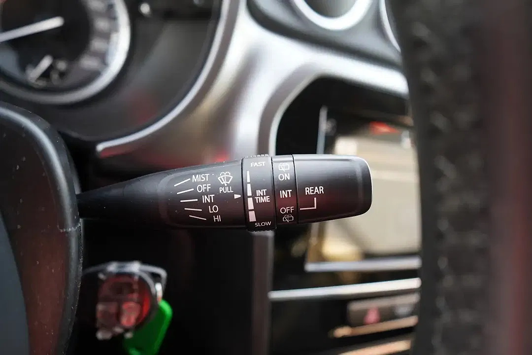 Suzuki Vitara - Thumbnail 21