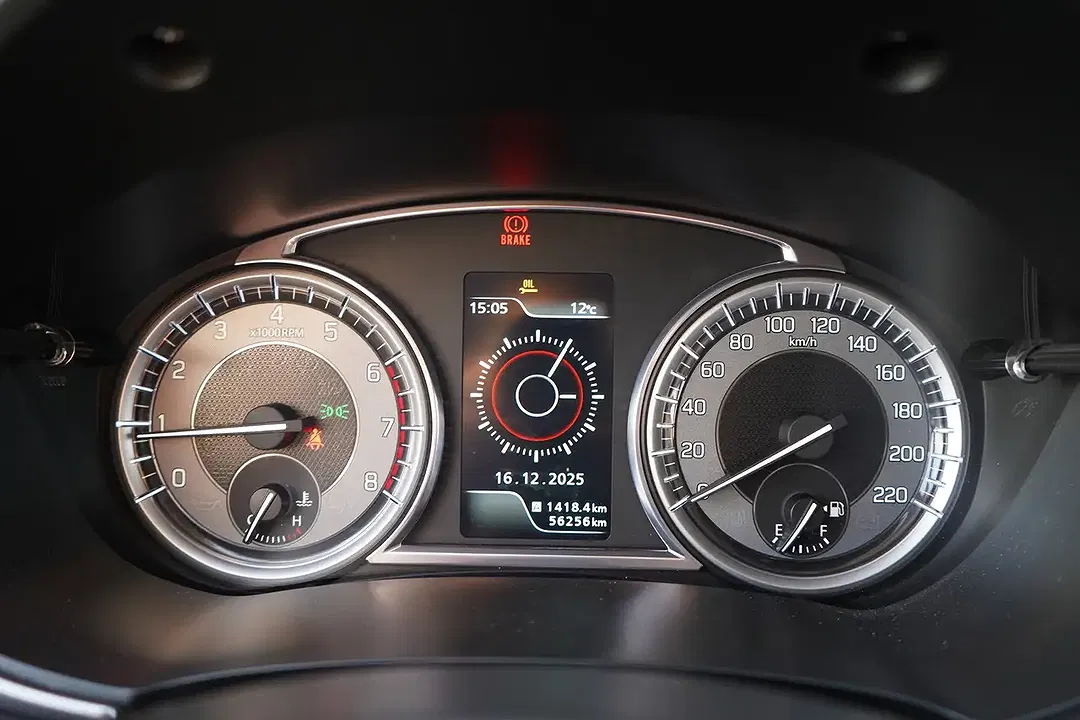 Suzuki Vitara - Thumbnail 22