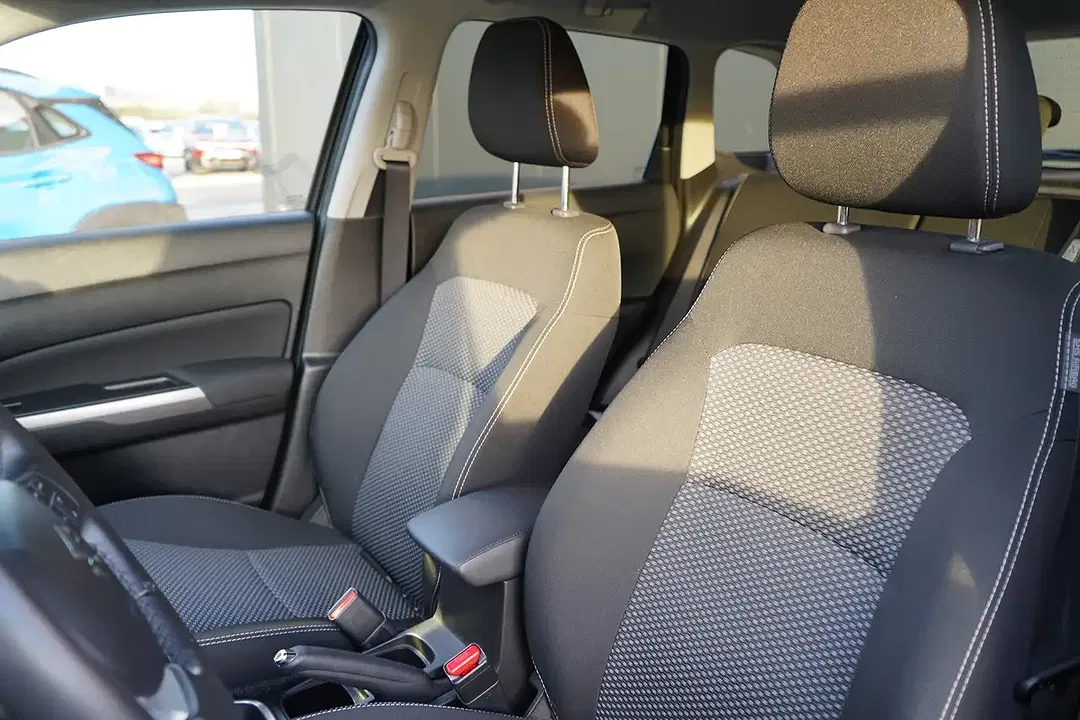 Suzuki Vitara - Thumbnail 27